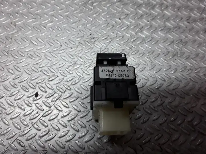 Toyota Avensis T250 (2006 - 2009) 8481005050 Блок кнопок стеклоподъемников — фото 2