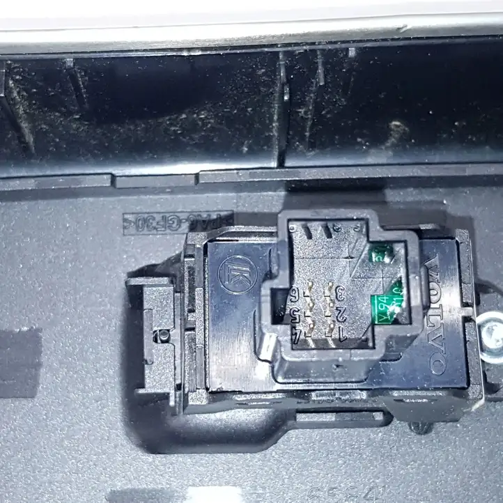 Volvo V50 (2004 - 2008) 8663815 Кнопка стеклоподъемников — фото 12