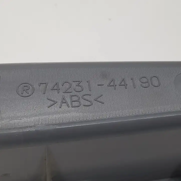 Toyota Avensis Verso (2001 - 2004) 7423144190 Блок кнопок стеклоподъемников — фото 9