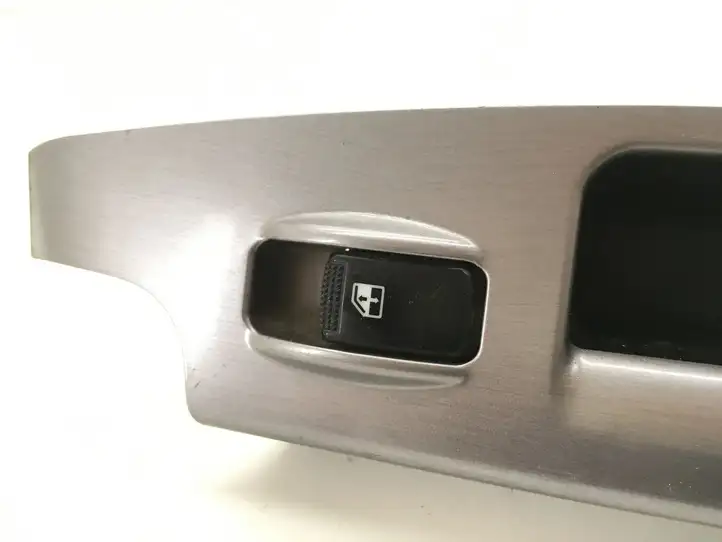 Kia Sorento (2002 - 2006) 4785251110 Кнопка стеклоподъемников — фото 4