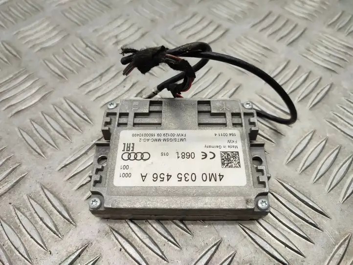 Skoda Octavia Mk3 (5E) (2013 - 2019) 4M0035456A Усилитель антенны — фото 1