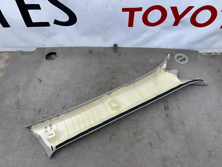 Lexus IS III XE30 (2013 - 2016) 8222053020 Обшивка стойки A — фото 2