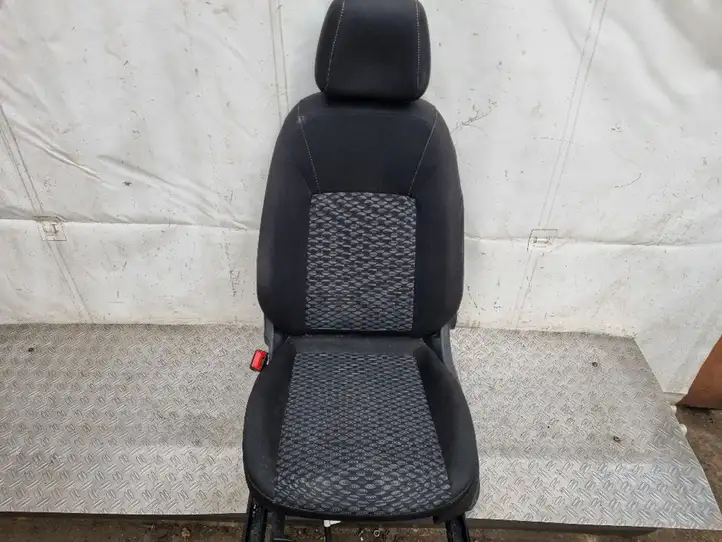 Opel Astra K (2015 - 2020) 23414157 Переднее сиденье пассажира — фото 1