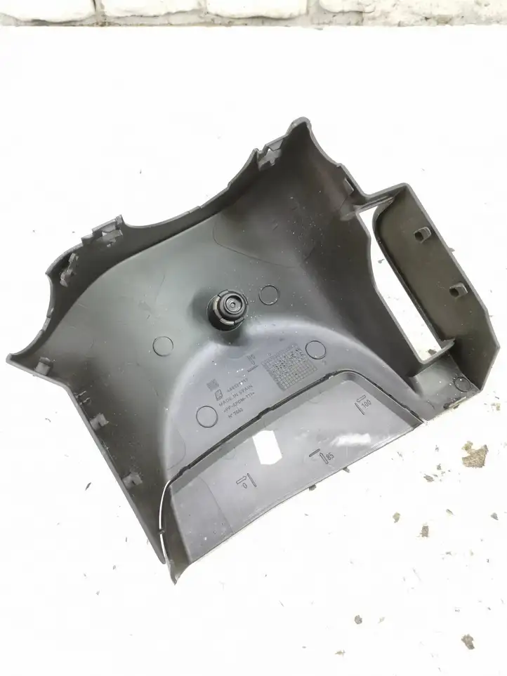 Opel Corsa E (2014 - 2019) 460029937 Обшивка рулевой колонки — фото 2