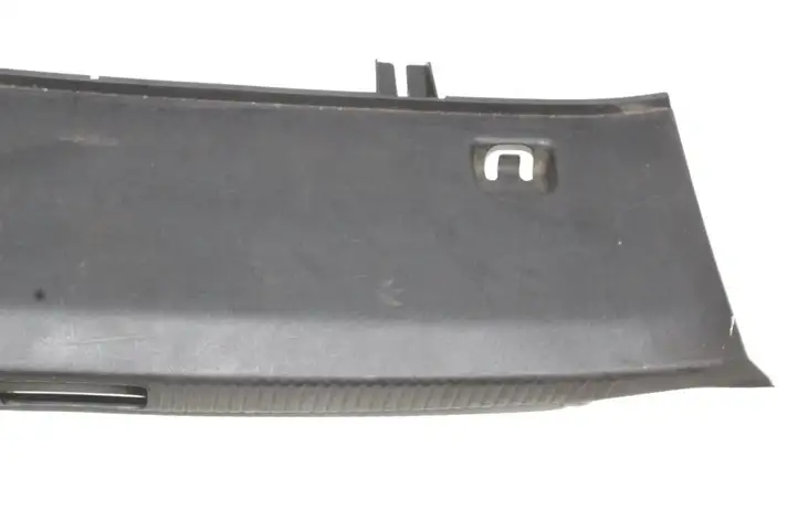 Audi TT TTS Mk2 (2006 - 2010) 8J8863471A Отделка порога багажника — фото 3