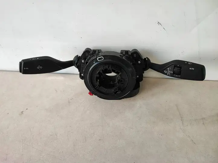 BMW 5 G30 G31 (2016 - ) 9436661 Контактное кольцо SRS — фото 1