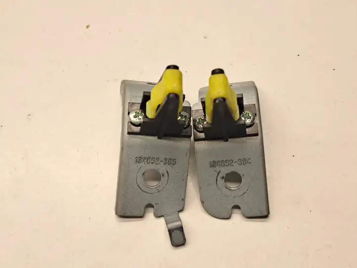 Lexus RX 330 - 350 - 400H (2006 - 2009) 134852384 Центральная консоль — фото 3