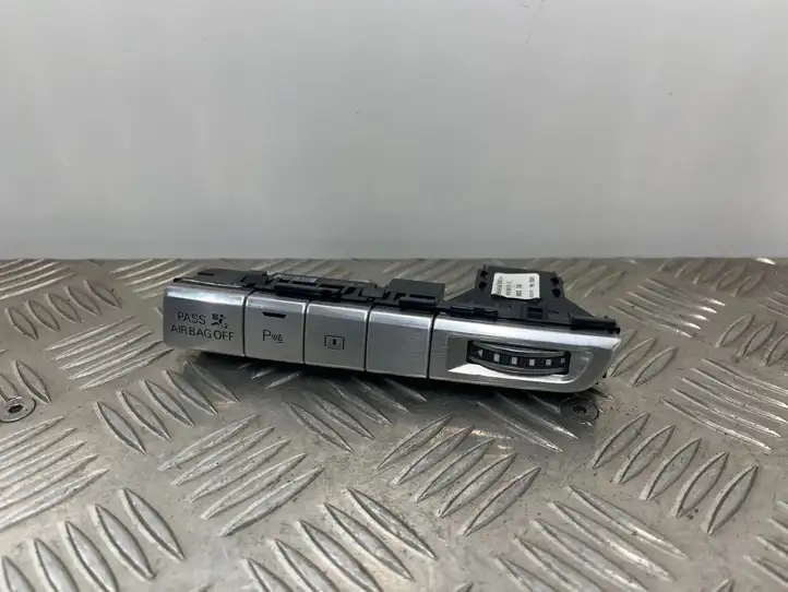 Audi A8 S8 D4 4H (2010 - 2014) 4H1959674R Кнопка парктроника — фото 1