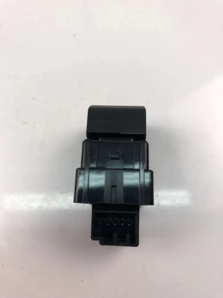 Volvo XC40 (2017 - ) 31456060 Кнопка стеклоподъемников — фото 3