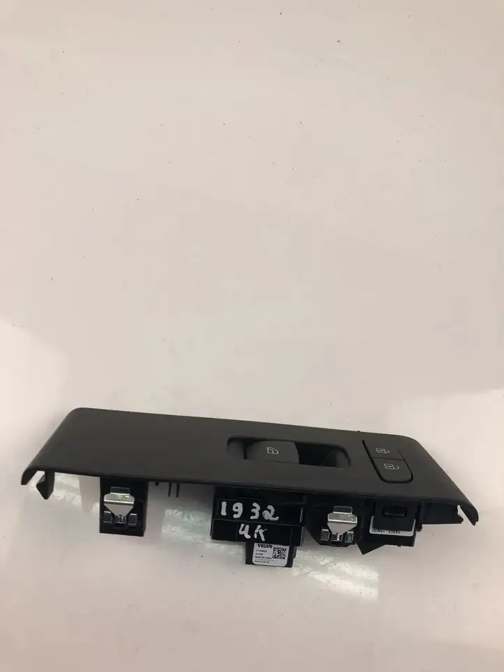 Volvo XC40 (2017 - ) 31456060 Кнопка стеклоподъемников — фото 2
