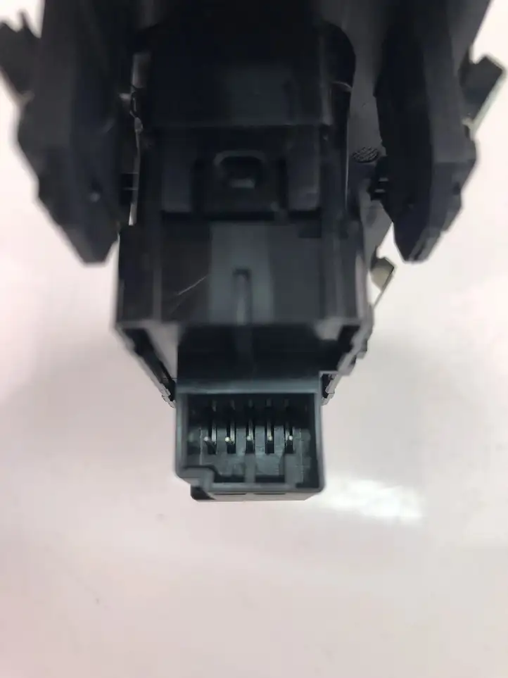 Volvo XC40 (2017 - ) 31456060 Кнопка стеклоподъемников — фото 3