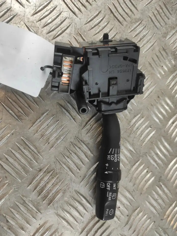 Toyota Avensis T250 (2006 - 2009) 173654 Переключатель стеклоочистителей — фото 2