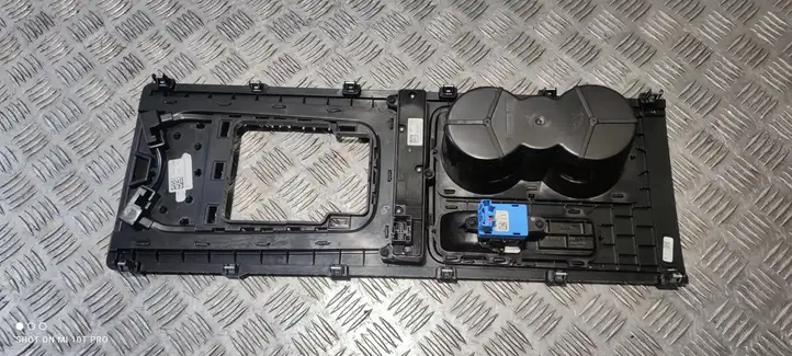 Jaguar XE (2014 - 2019) GX73044E04D Другая деталь консоли (туннеля) — фото 3