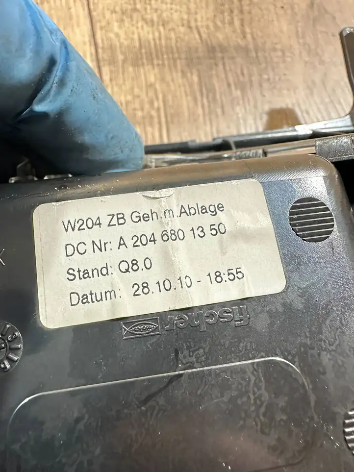 Mercedes-Benz E C207 W207 (2009 - 2017) A2046801350 Пепельница — фото 5