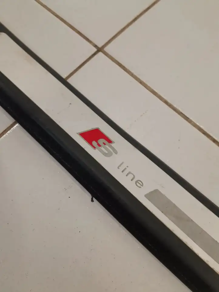 Audi A3/S3 8P (2008 - 2013) 8P3853492D Внутренняя отделка переднего порога — фото 2