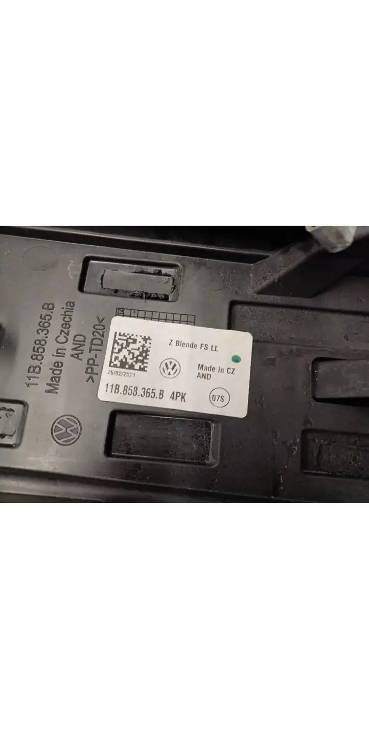 Volkswagen ID.4 (2020 - ) 11B858365 Отделка внутренней панели салона — фото 5