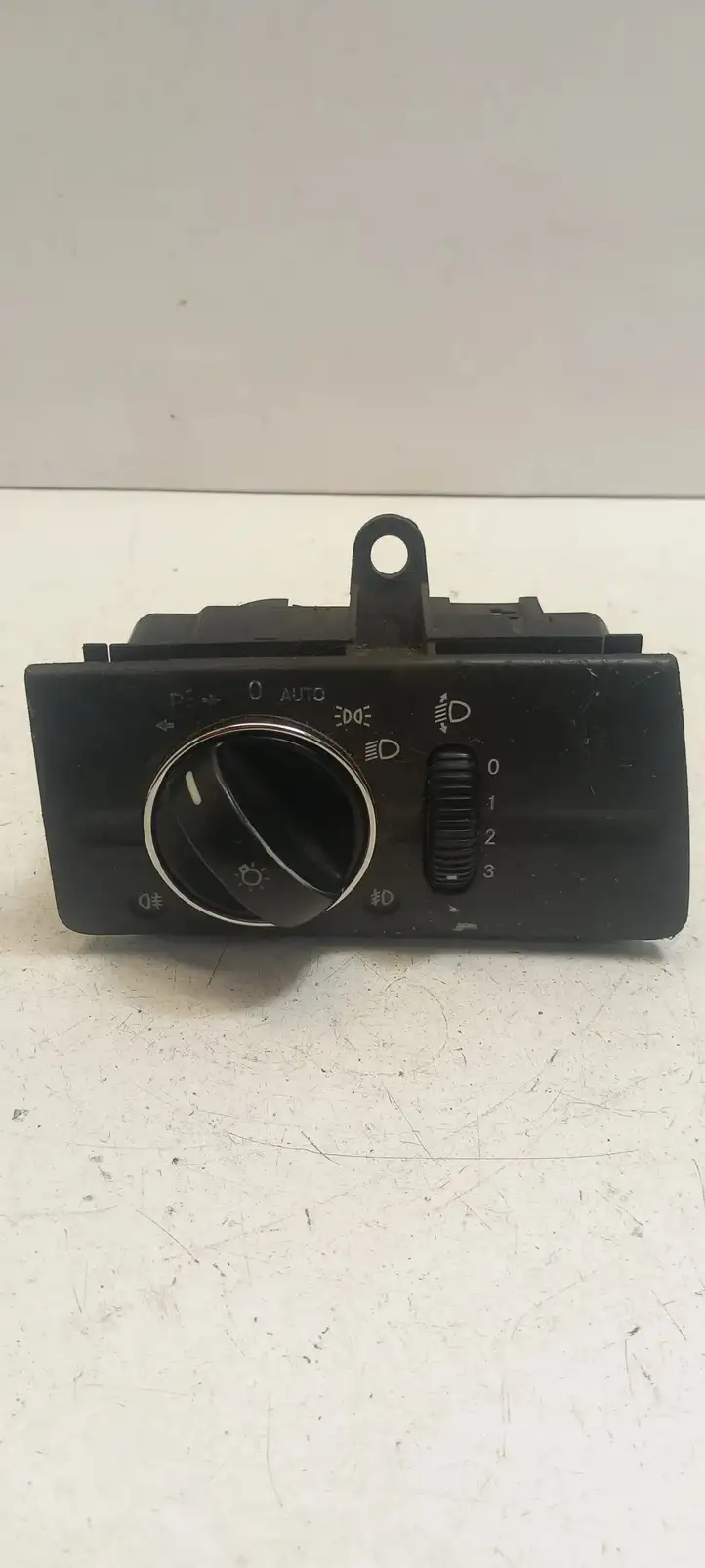 Mercedes-Benz E W211 (2002 - 2009) A2115450304 Включатель фонарей — фото 2