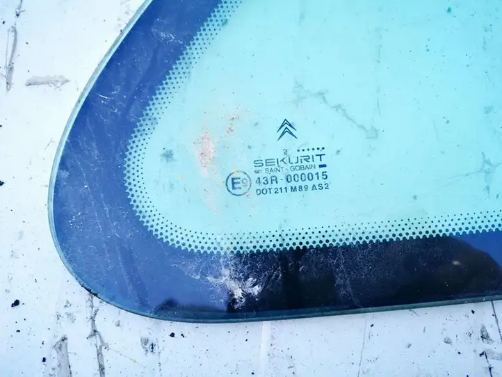 Citroen Xsara Picasso (1999 - 2012) Заднее боковое стекло — фото 2