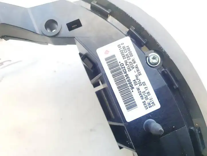 Citroen C5 (2008 - 2017) 96663640zd Кнопки на рулевом колесе — фото 3