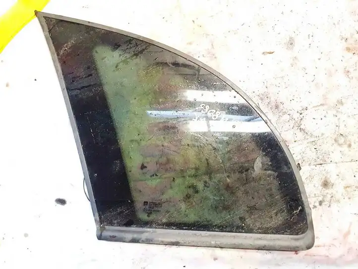 Opel Meriva A (2002 - 2006) Заднее боковое стекло — фото 1