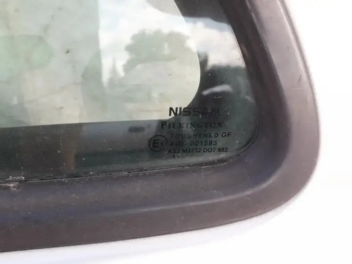 Nissan Almera N16 (2000 - 2010) Форточка двери — фото 2