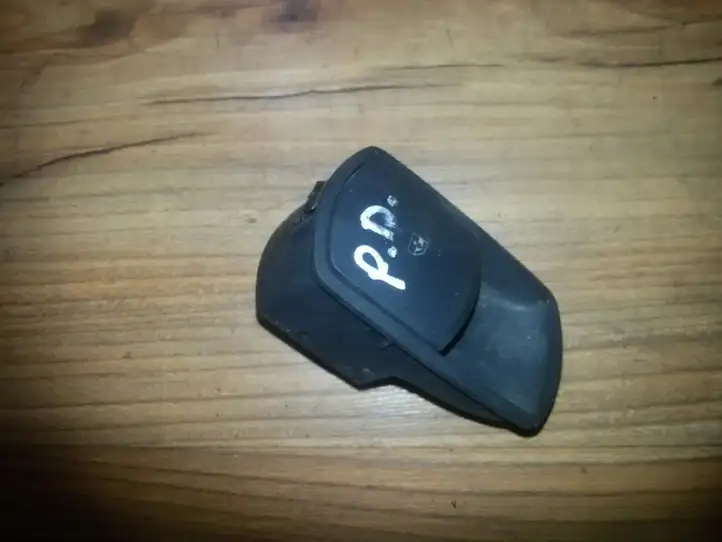 Opel Corsa D (2006 - 2010) 13189333rw Блок кнопок стеклоподъемников — фото 1
