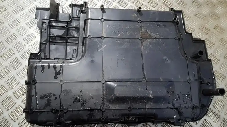 Toyota Corolla Verso E121 (2001 - 2004) 5853313010 Прочие внешние детали — фото 2