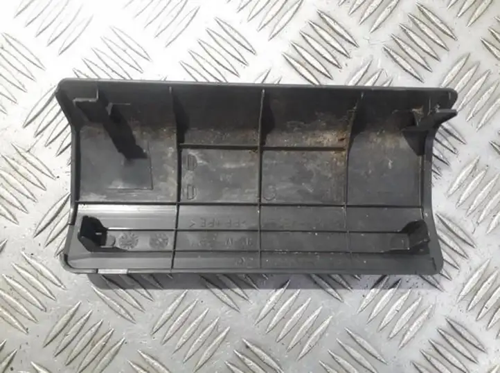 Toyota RAV 4 (XA30) (2006 - 2016) 5856942020 Прочие детали салона — фото 2