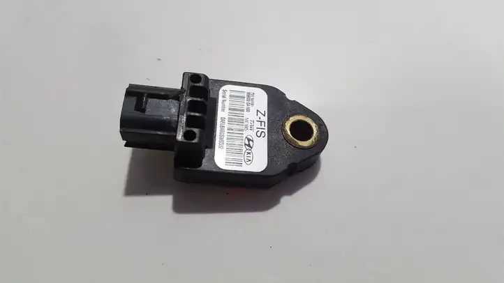 Kia Ceed (2010 - 2012) 959200a100 Датчик удара SRS — фото 1