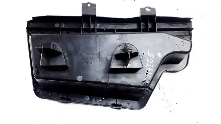 Toyota Avensis T250 (2003 - 2006) 6474205010 Прочие детали салона — фото 2