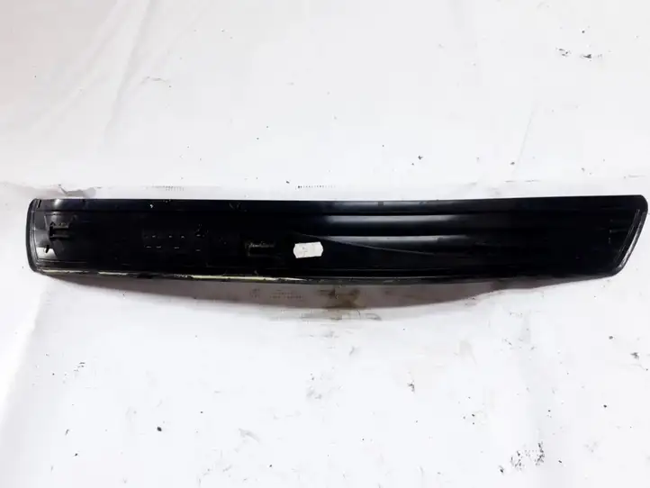 BMW 5 E60 E61 (2004 - 2010) 51477034306 Внутренняя отделка заднего порога — фото 2