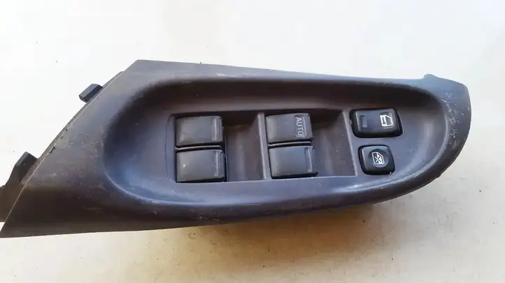 Nissan Almera N16 (2000 - 2010) Кнопка стеклоподъемников — фото 1