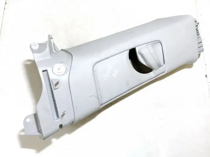 Toyota Auris 150 (2006 - 2012) 7302402030 Прочие детали салона — фото 1