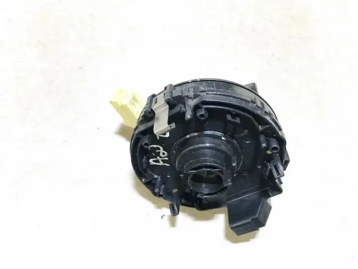 Toyota Avensis Verso (1995 - 2001) Контактное кольцо SRS — фото 3