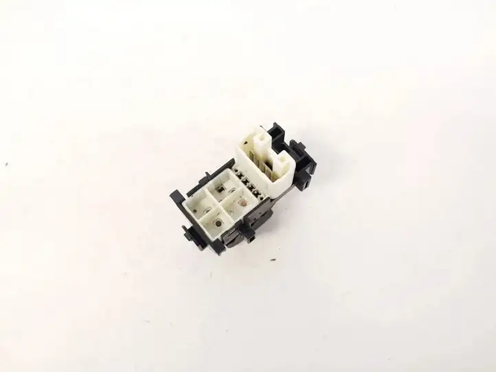 Toyota Yaris (2005 - 2009) 1928297 Блок кнопок стеклоподъемников — фото 3