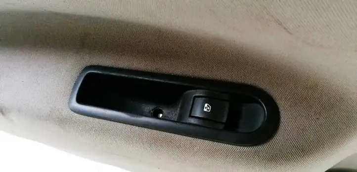 Peugeot 307 CC (2001 - 2005) Кнопка стеклоподъемников — фото 1