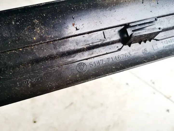BMW 3 E90 E91 (2005 - 2012) 51477146763 Внутренняя отделка переднего порога — фото 3