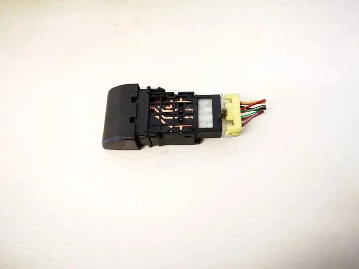 Subaru Forester SG (2003 - 2005) niles06016 Включатель аварийных фонарей — фото 2