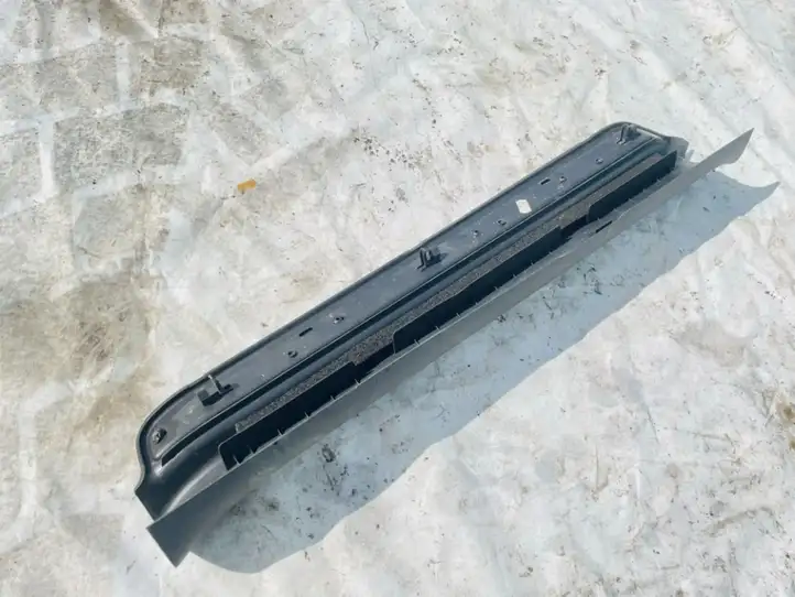 Toyota Avensis T250 (2003 - 2006) 6791405040 Внутренняя отделка переднего порога — фото 2