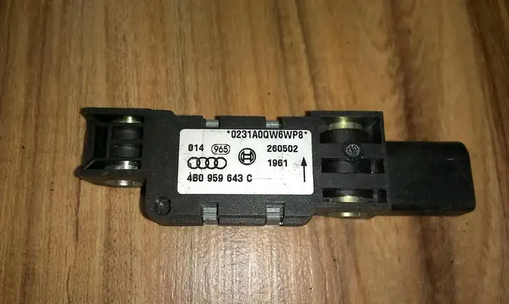 Audi A4 S4 B6 8E 8H (2000 - 2006) 4B0959643C Датчик удара SRS — фото 1
