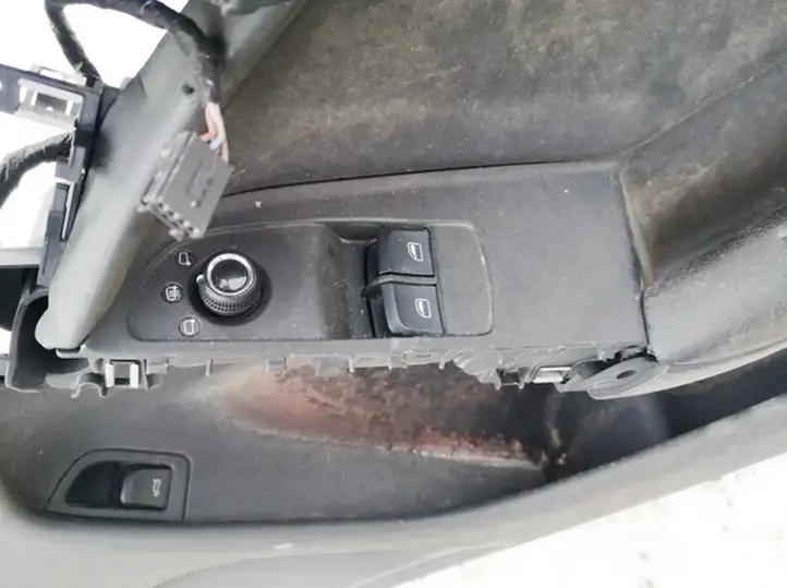 Audi A5 8T 8F (2011 - 2016) 8k0959565b Кнопка стеклоподъемников — фото 1