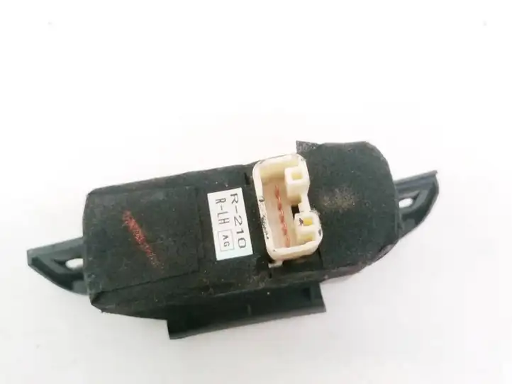 Subaru Legacy (2003 - 2009) R210 Кнопка стеклоподъемников — фото 2
