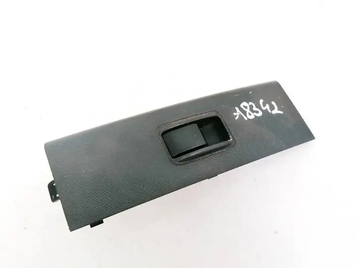 Toyota Corolla Verso AR10 (2004 - 2009) 742310F030 Блок кнопок стеклоподъемников — фото 1