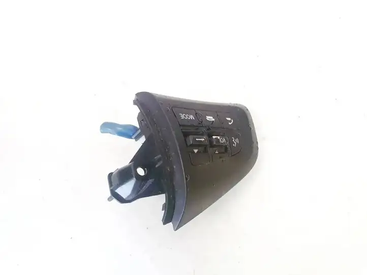 Mazda CX-7 (2009 - 2014) 75b979 Кнопки на рулевом колесе — фото 1