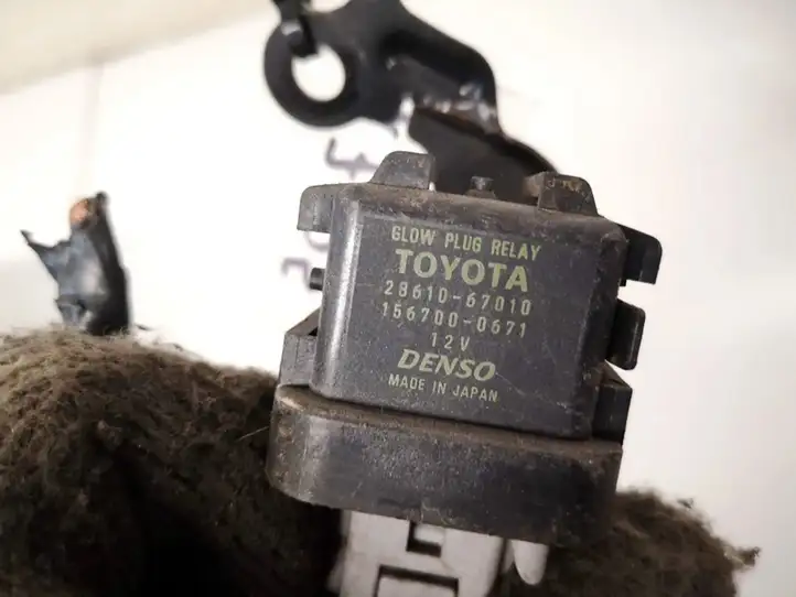 Toyota Verso (2009 - 2012) 2861067010 Реле накала свечей — фото 3