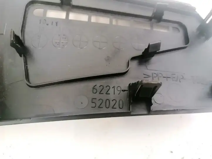 Toyota Verso (2009 - 2012) 6221952020 Прочие детали салона — фото 2