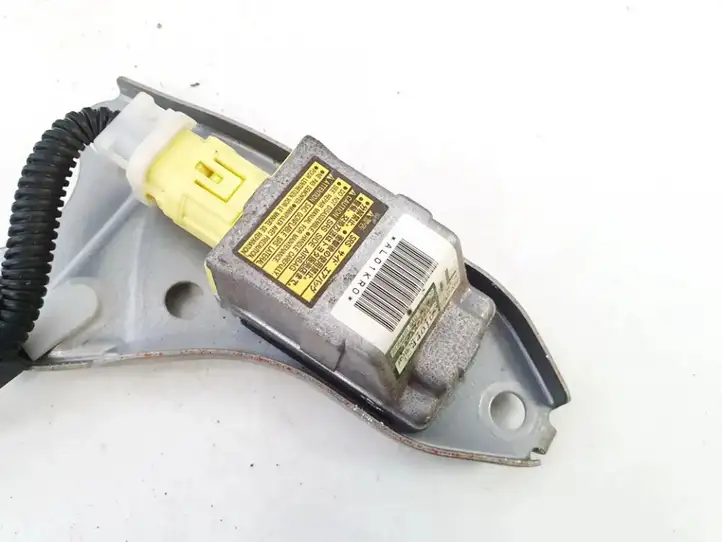 Toyota Avensis Verso (2004 - 2009) 8983044010 Датчик удара SRS — фото 2