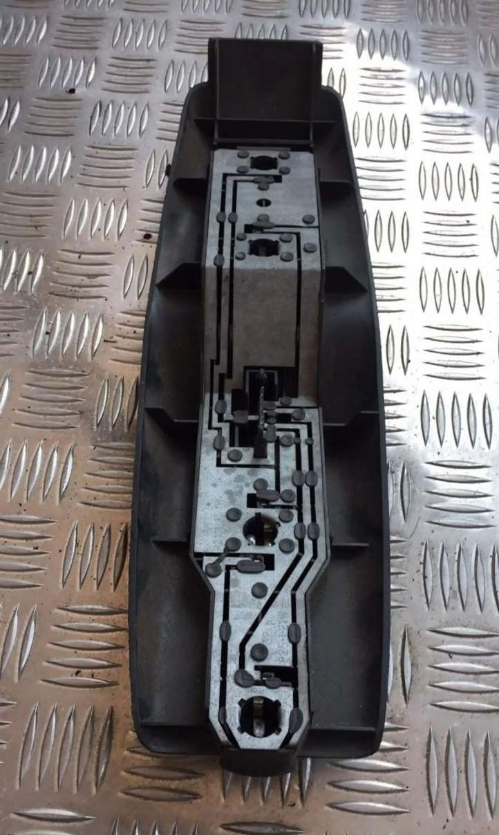 13n004aa Ford Fiesta Galinio žibinto detalė