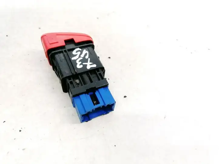 Honda Logo (1997 - 2001) Включатель аварийных фонарей — фото 3