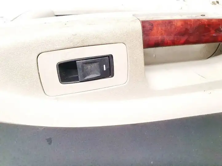 Chrysler 300 - 300C (2005 - 2011) Кнопка стеклоподъемников — фото 2